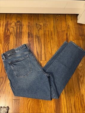American Eagle Outfitters women’s Straight Jeans - Dark Blue Wash